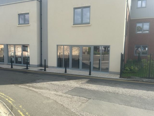 Retail premises for sale in The Pippin, Calne SN11, £190,000