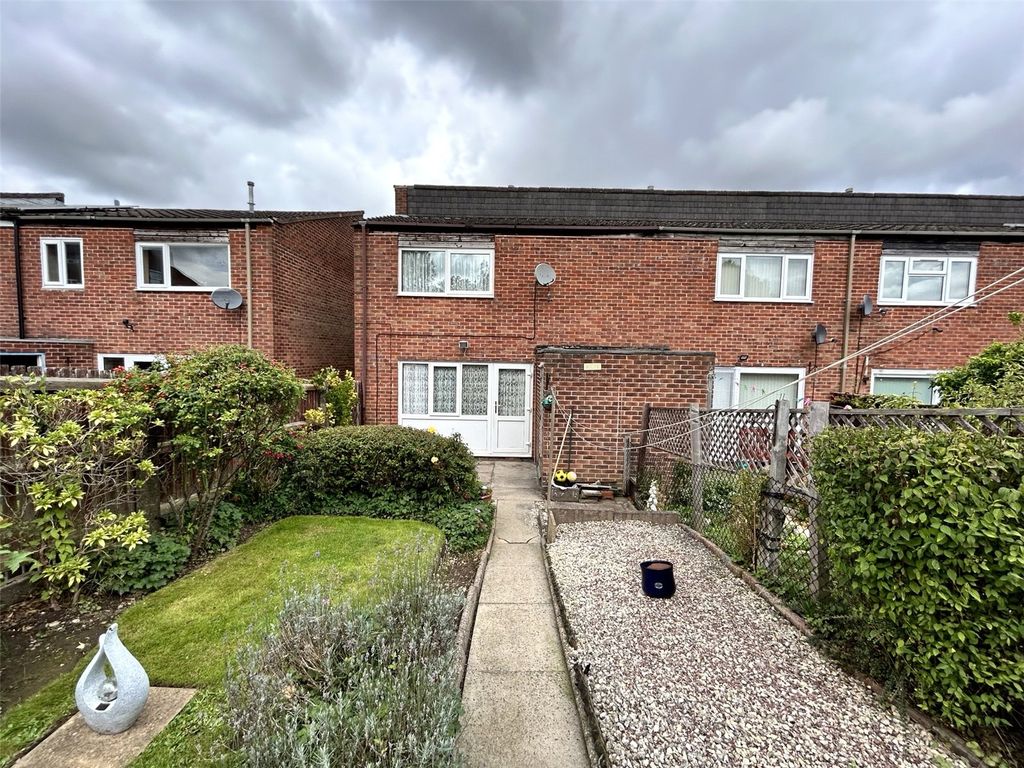 2 bed end terrace house for sale in Foredraft Close, Birmingham, West Midlands B32, £160,000