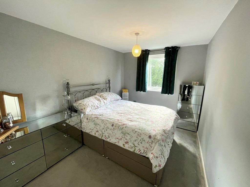 2 bed flat for sale in Moseley Grange, Cheadle Hulme, Cheadle, Greater Manchester SK8, £185,000
