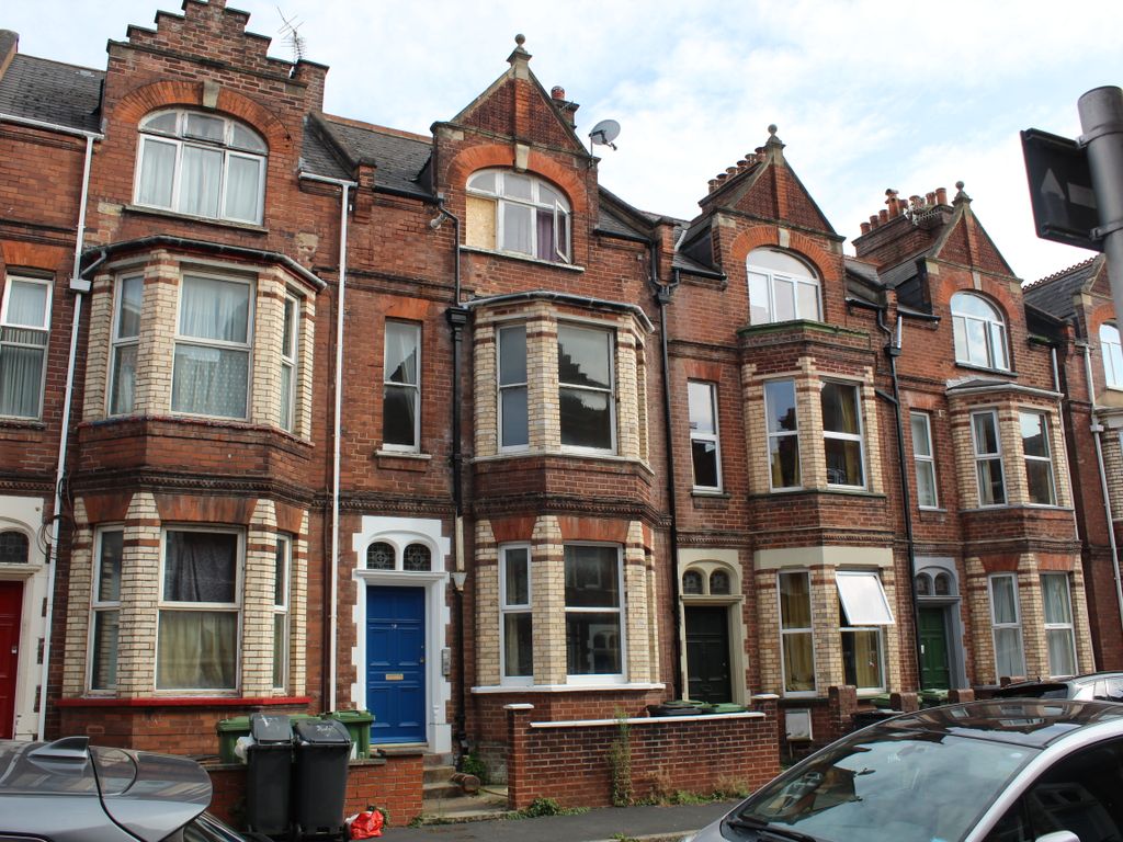 1 bed flat for sale in Haldon Road, Exeter EX4, £130,000