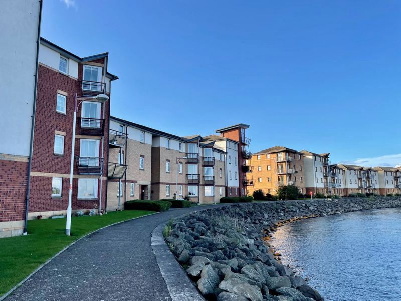 2 bed flat for sale in Williamson's Quay, Kirkcaldy KY1, £119,950