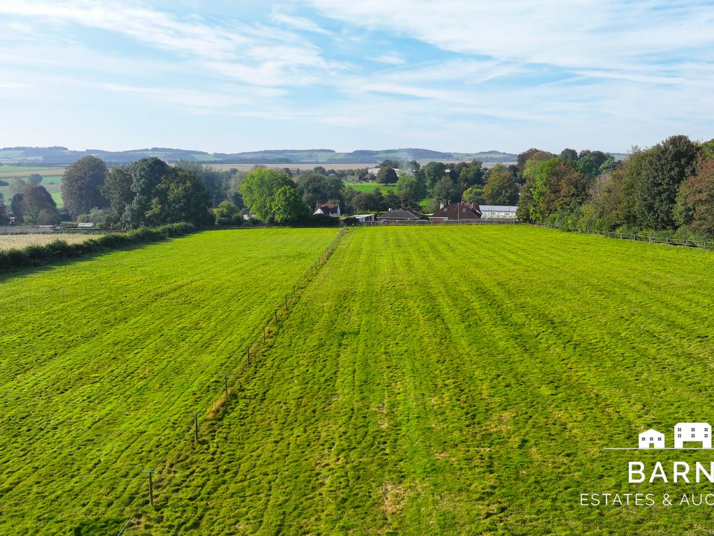 Land for sale in Middle Wallop, Stockbridge SO20, £40,000