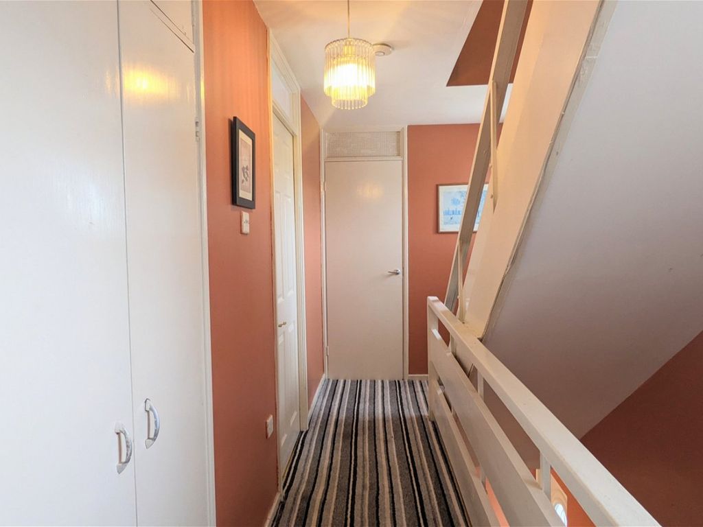 5 bed terraced house for sale in Eskbank, Skelmersdale WN8, £137,200