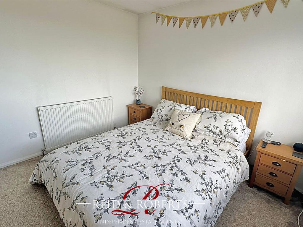 3 bed detached house for sale in Ffordd Aelwyd, Carmel, Holywell CH8, £250,000