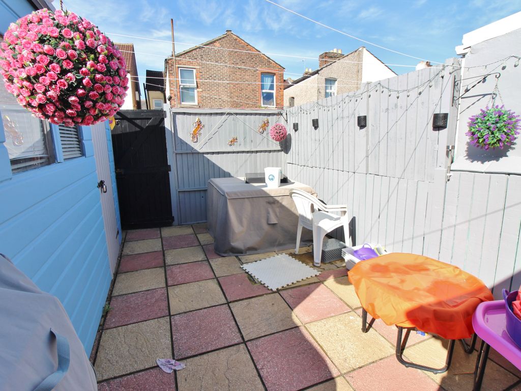 3 bed terraced house for sale in Cardiff Road, Portsmouth PO2, £235,000