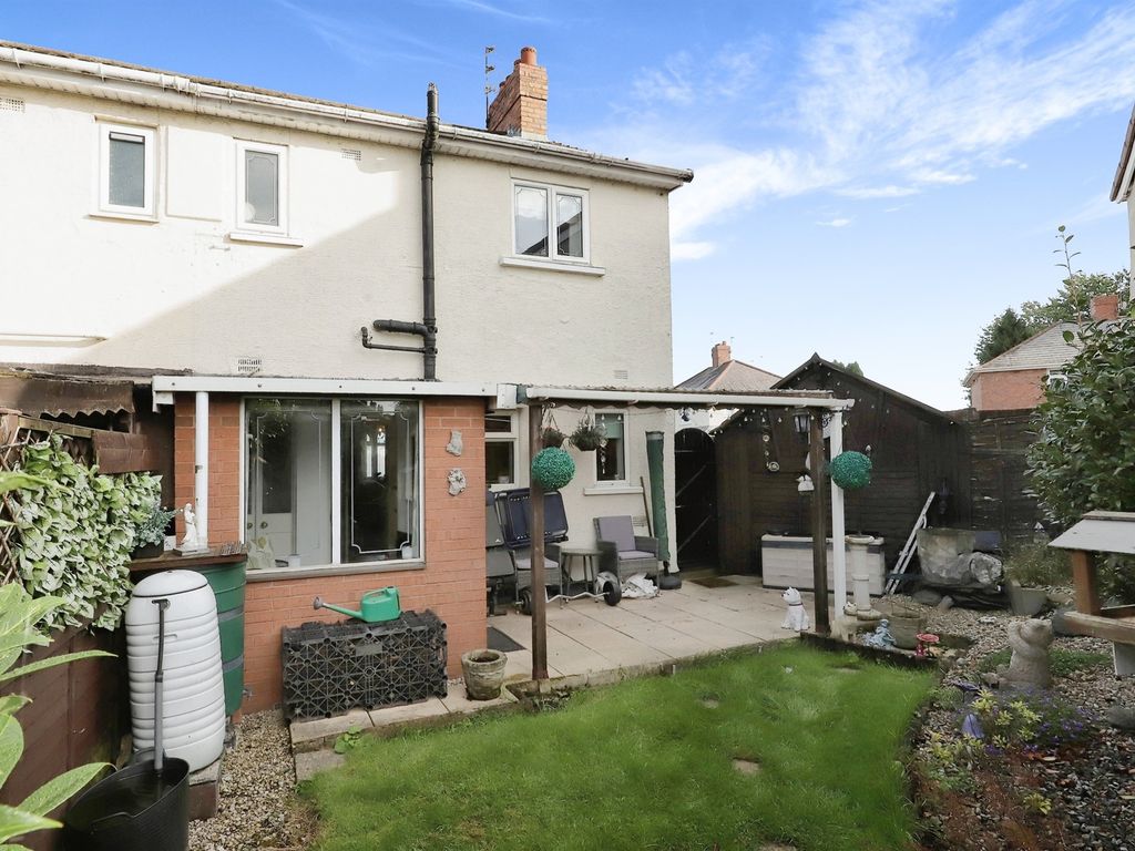 3 bed semi-detached house for sale in Dixon Street, Wolverhampton WV2, £130,000