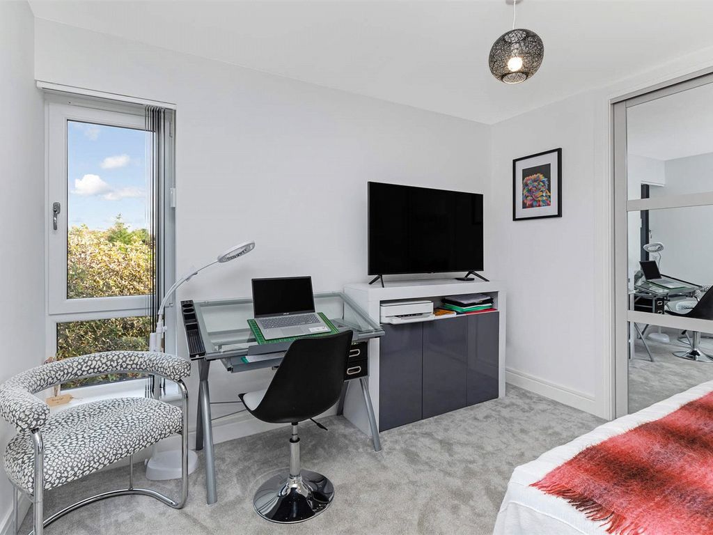 2 bed flat for sale in Old Bellsdyke Road, Larbert, Stirlingshire FK5, £200,000