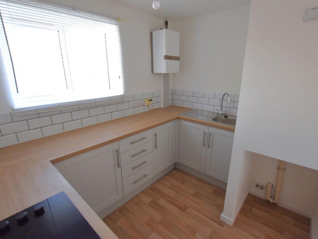 1 bed flat for sale in Wheelers Drive, Midsomer Norton, Radstock BA3, £149,950