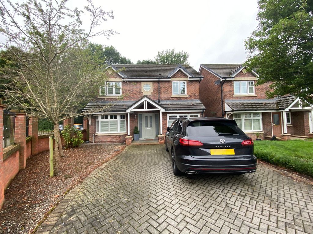 4 bed detached house for sale in Hamilton Close, Newton Aycliffe DL5, £250,000