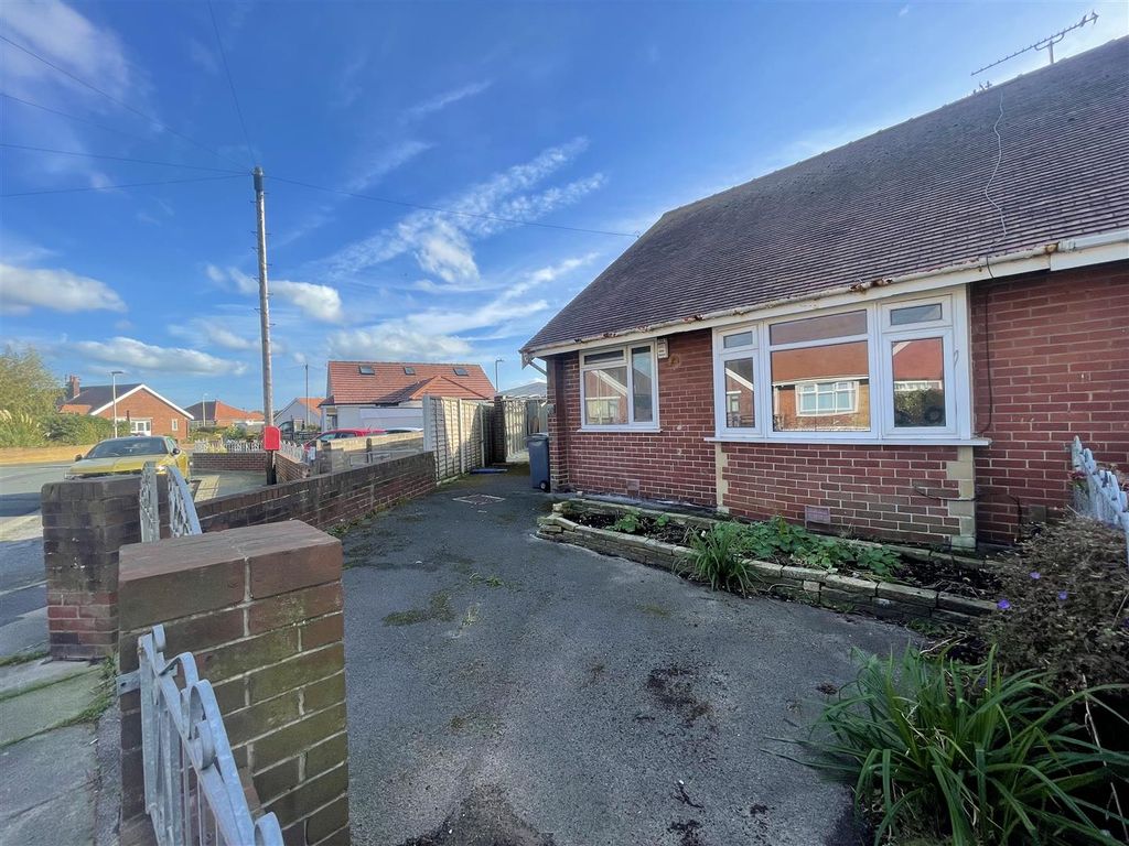 2 bed semi-detached bungalow for sale in Clifton Avenue, Blackpool FY4, £120,000