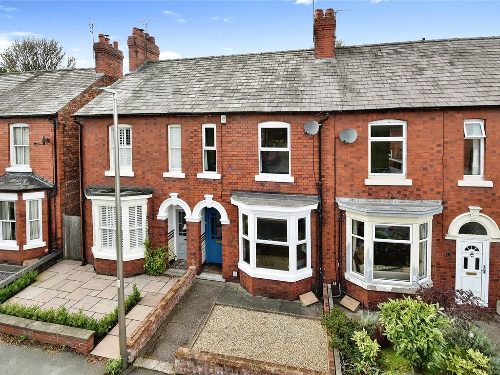2 bed terraced house for sale in Shrewbridge Road, Nantwich, Cheshire CW5, £300,000