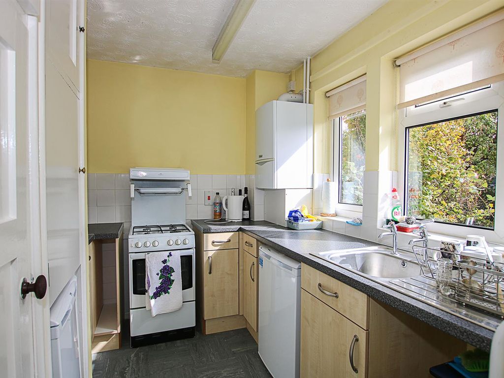 2 bed terraced house for sale in Portland Green, Newmarket CB8, £220,000
