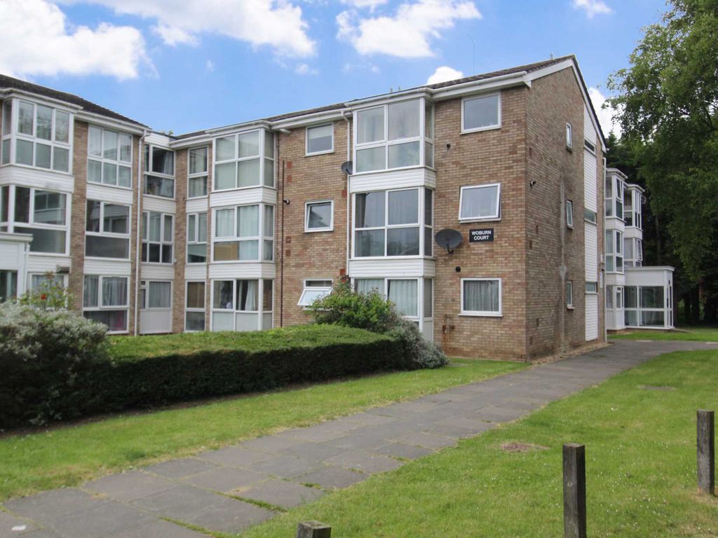 1 bed flat for sale in Vincent Road, Luton LU4, £120,000