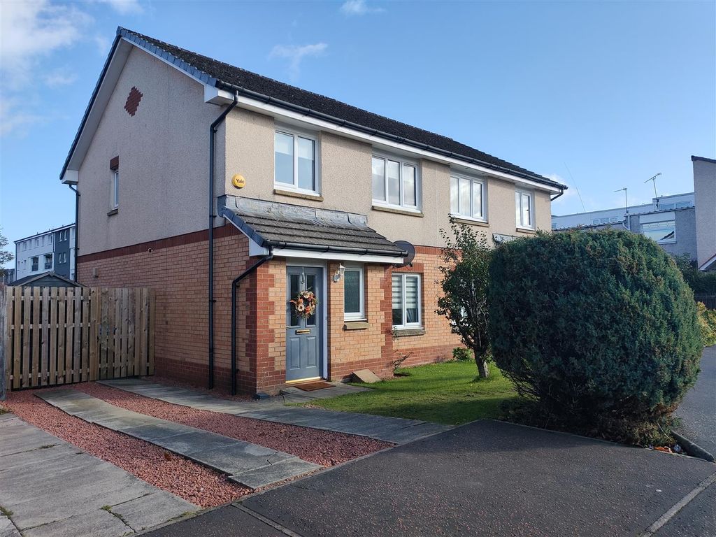 3 bed property for sale in Ness Avenue, Johnstone PA5, £169,995