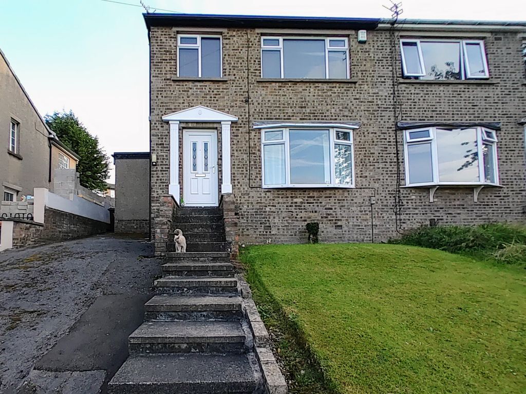 3 bed semi-detached house for sale in Pasture Lane, Clayton, Bradford BD14, £220,000