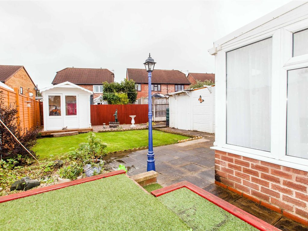 2 bed detached bungalow for sale in Cherry Tree Close, Bolsover, Chesterfield S44, £189,950