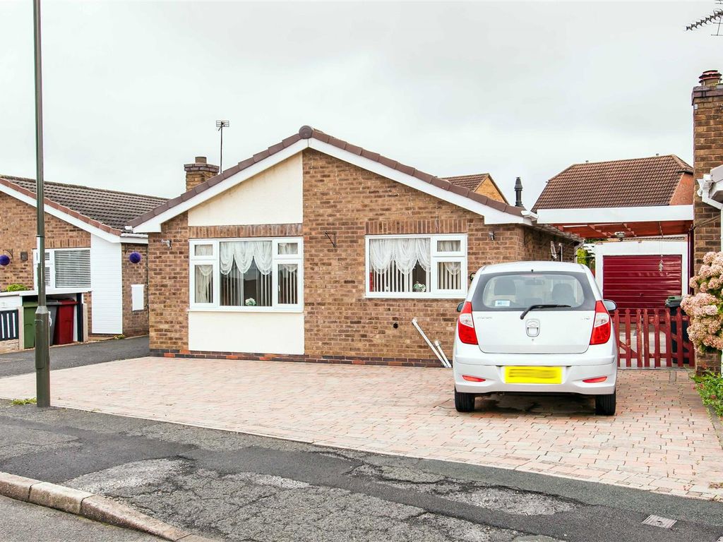 2 bed detached bungalow for sale in Cherry Tree Close, Bolsover, Chesterfield S44, £189,950