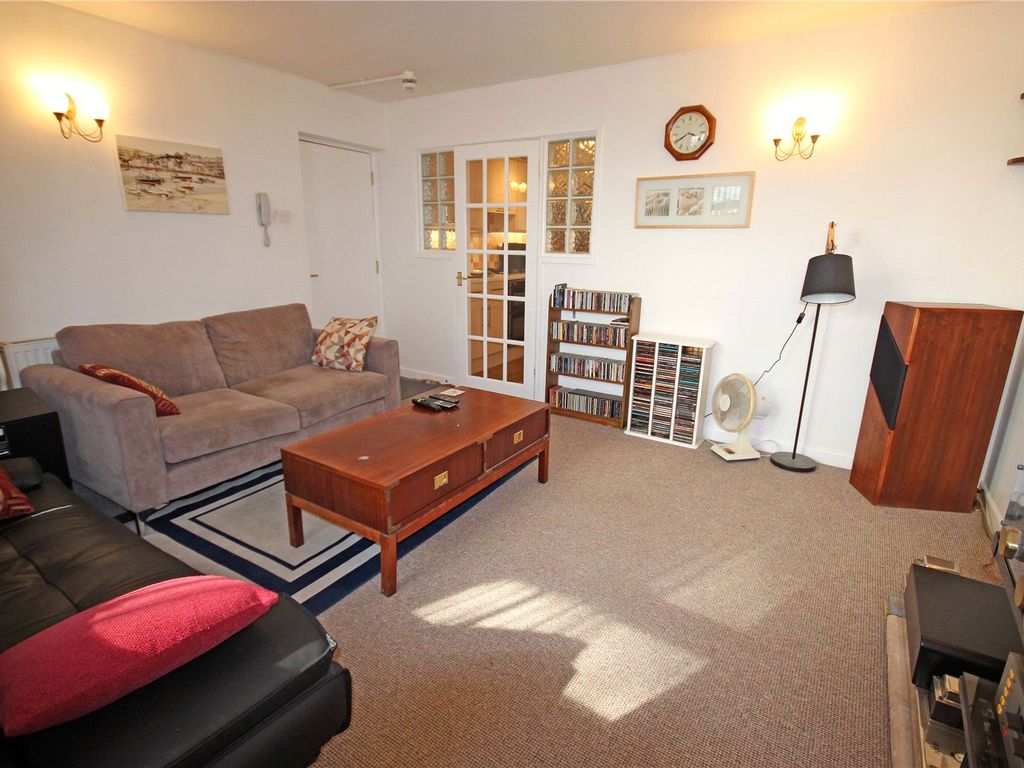 1 bed flat for sale in Queen Street, Seaton EX12, £160,000