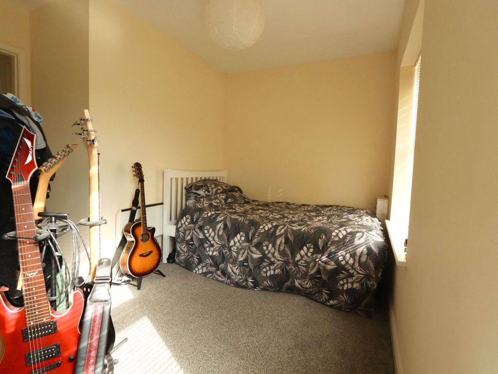 1 bed flat for sale in Liverpool Road, Cadishead M44, £100,000