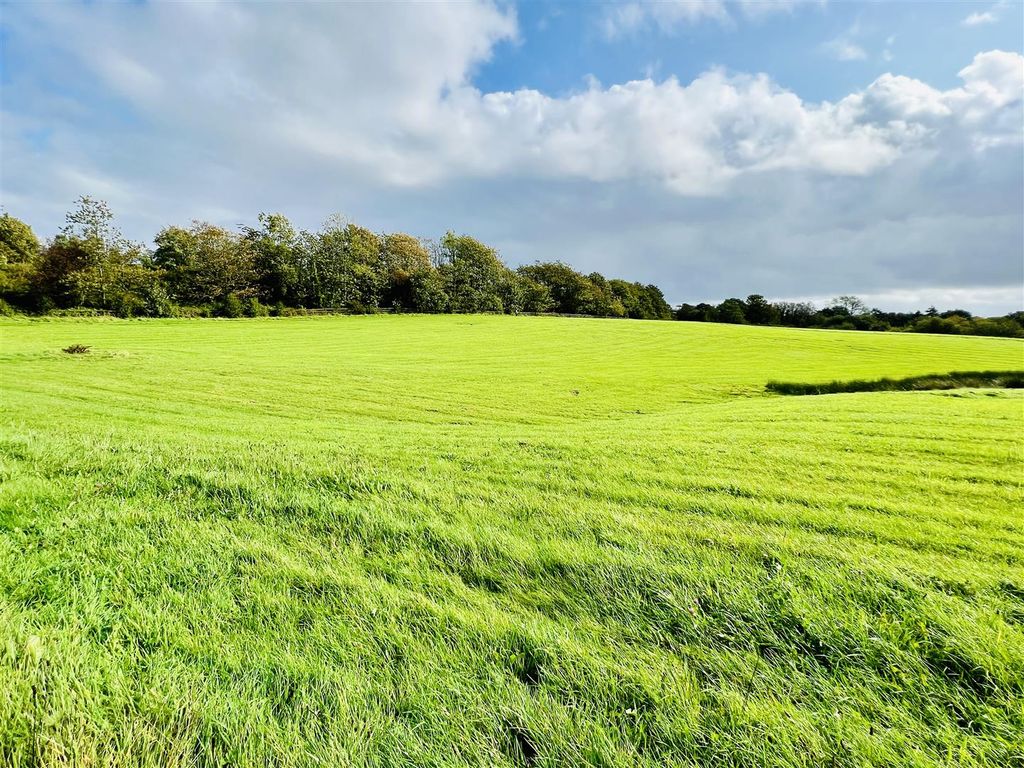 Land for sale in Pontardulais Road, Llangennech, Llanelli SA14, £250,000