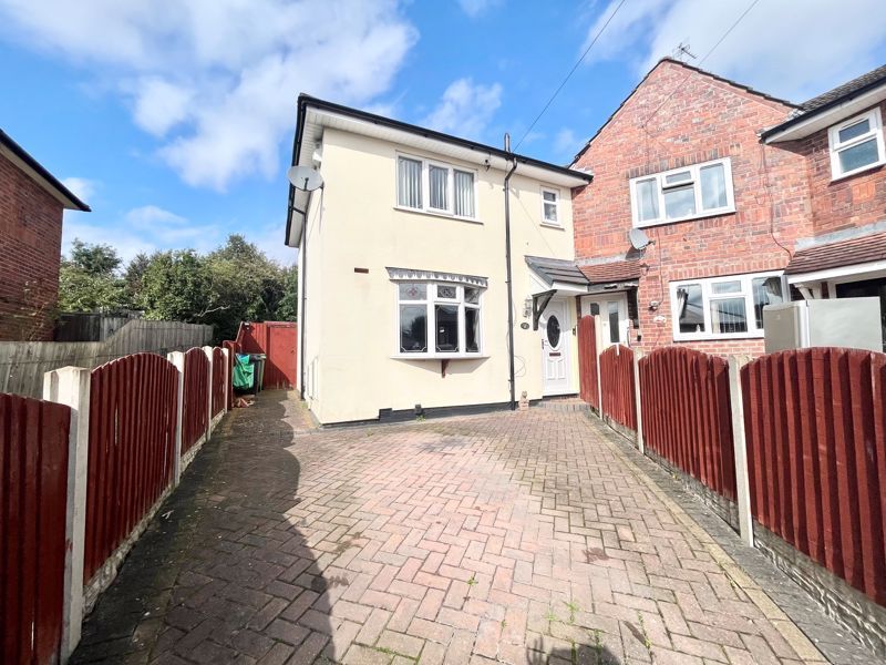 3 bed end terrace house for sale in Woodland Avenue, Quarry Bank, Brierley Hill DY5, £200,000