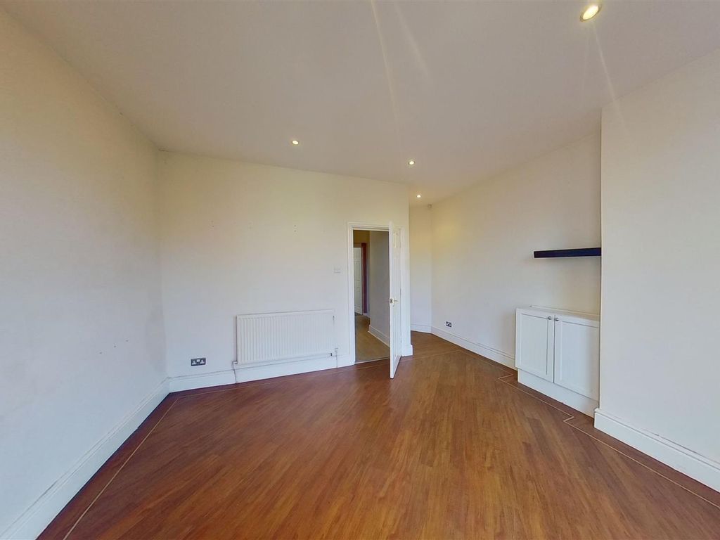 1 bed flat for sale in Radnor Place, Prenton CH43, £80,000