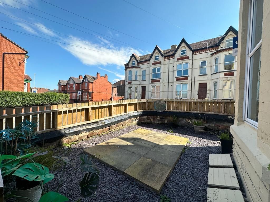 1 bed flat for sale in Radnor Place, Prenton CH43, £80,000