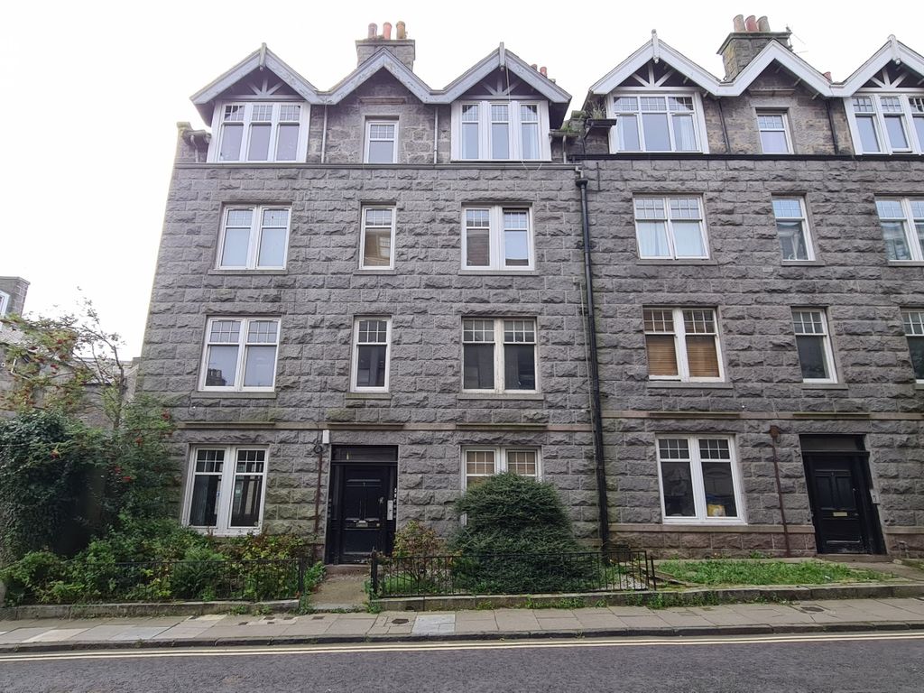 1 bed flat for sale in Dee Place, Aberdeen, Aberdeenshire AB11, £55,000