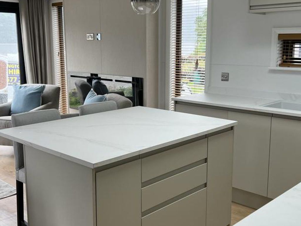 2 bed mobile/park home for sale in Arrochar G83, £299,995
