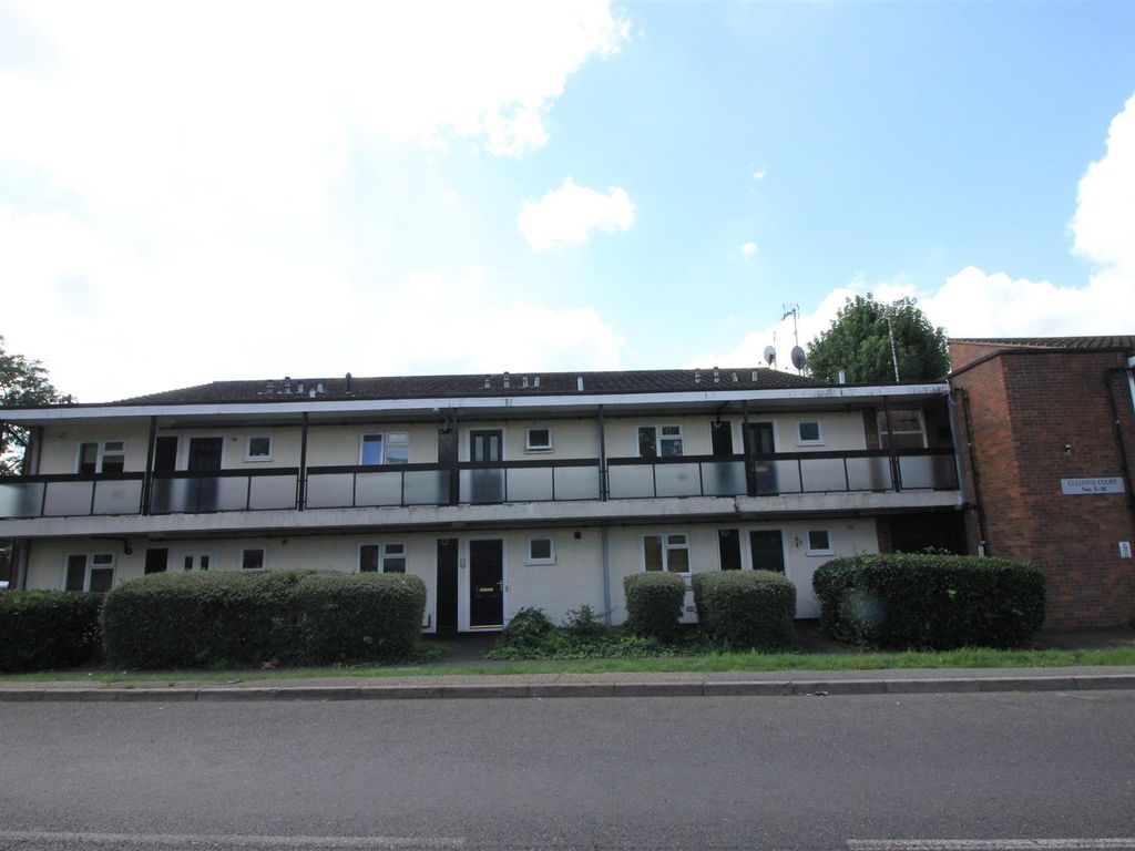 1 bed property for sale in Cullings Court, Waltham Abbey EN9, £190,000