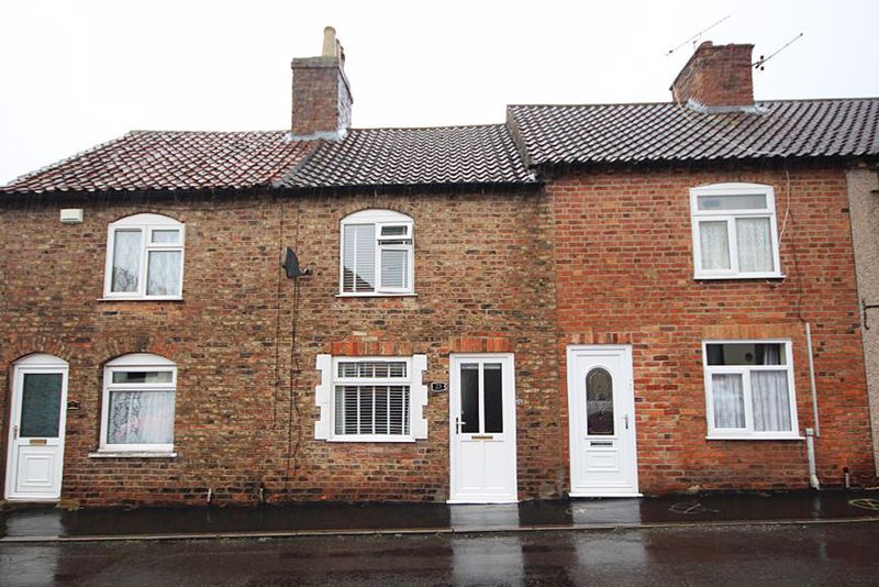 2 bed terraced house for sale in Little Lane, Louth LN11, £140,000