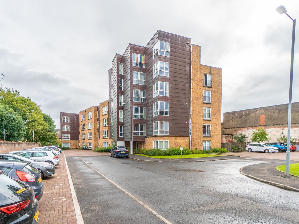 2 bed flat for sale in Mcphail Street, Glasgow G40, £145,000