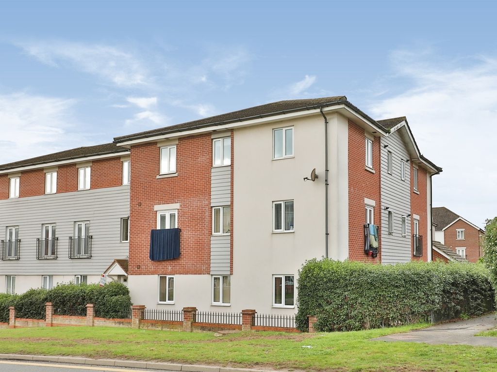 2 bed flat for sale in Bahram Road, Costessey, Norwich NR8, £145,000
