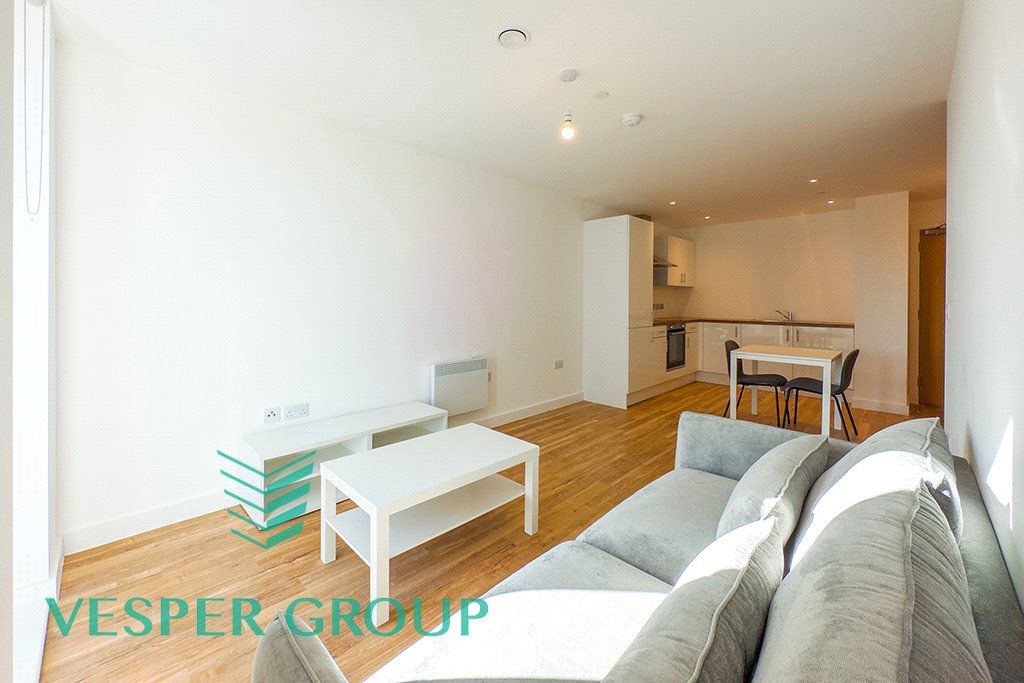1 bed flat for sale in Media City Tower 3, Media City, Salford M50, £215,000