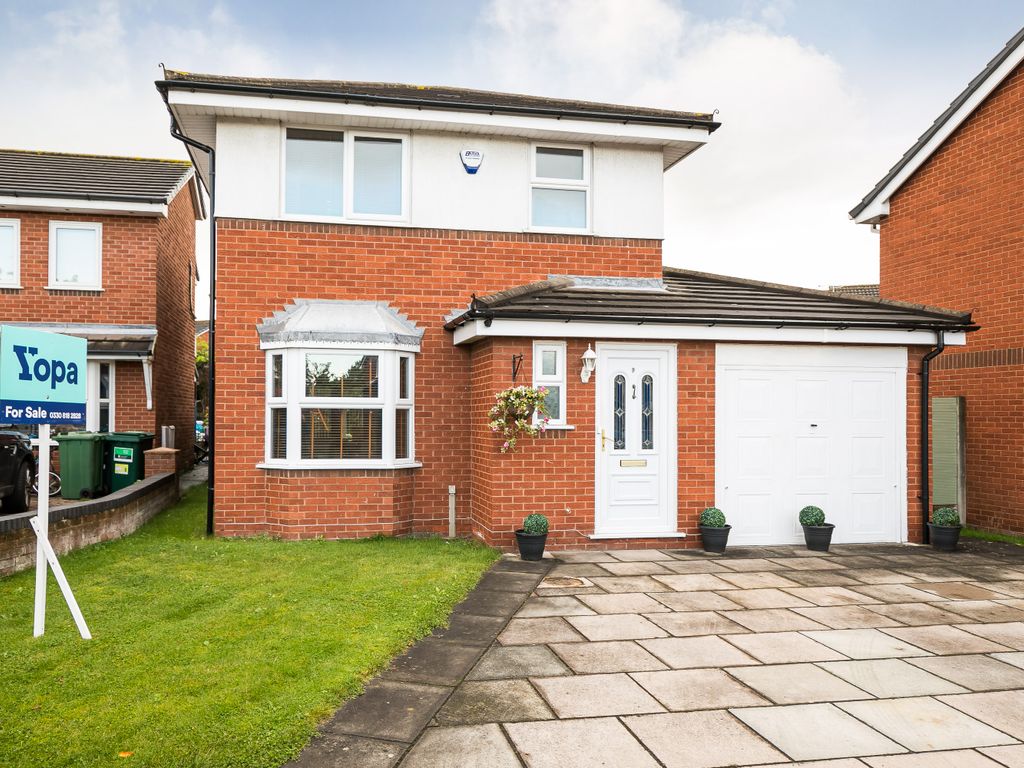 3 bed detached house for sale in Firbank, Elton, Chester CH2, £250,000