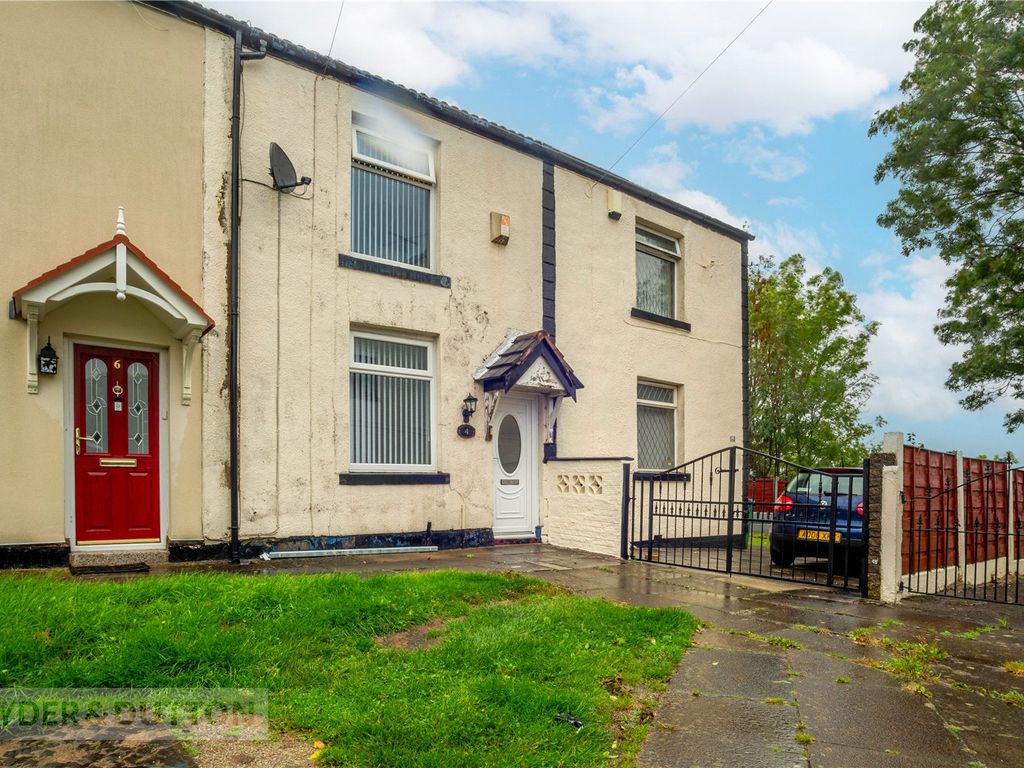 2 bed terraced house for sale in Woodhill, Middleton, Manchester M24, £130,000