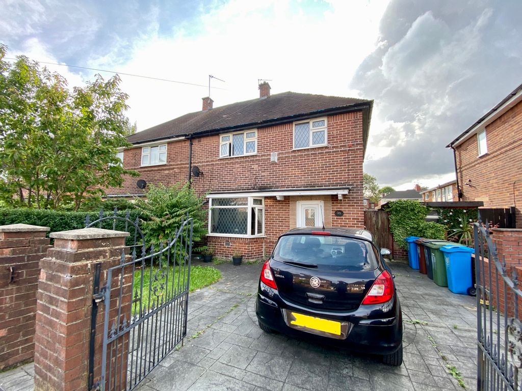 3 bed semi-detached house for sale in Cartmel Crescent, Chadderton, Oldham OL9, £200,000