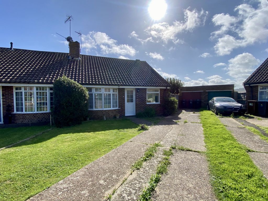 2 bed bungalow for sale in Victoria Close, Polegate, East Sussex BN26, £275,000