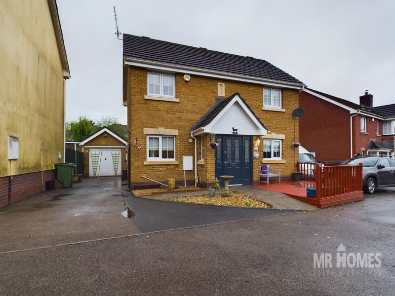 3 bed detached house for sale in Emerson Drive, St Marys Field, Caerau, Cardiff CF5, £305,000