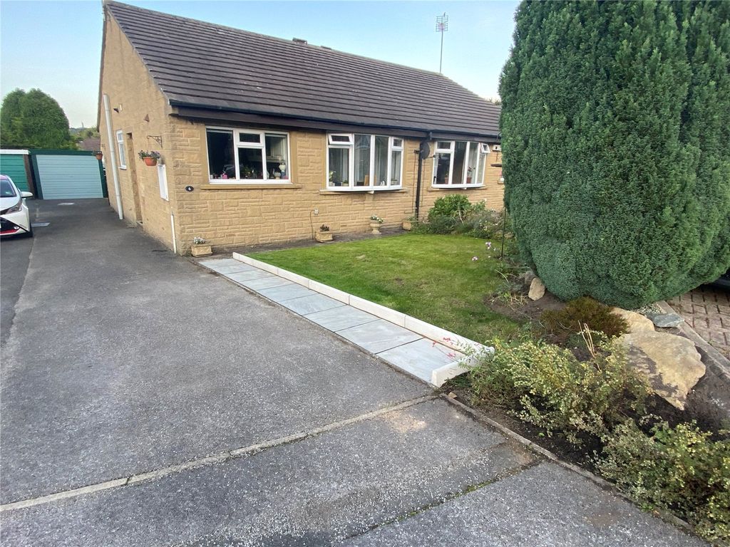 2 bed bungalow for sale in Marlbeck Close, Honley, Holmfirth, West Yorkshire HD9, £240,000