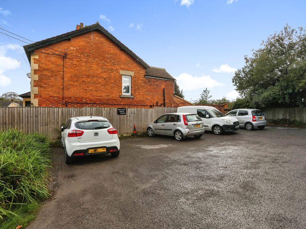 2 bed detached house for sale in The Pippin, Calne, Wiltshire SN11, £220,000