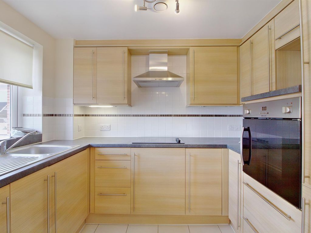 1 bed flat for sale in Thomas Court, Marlborough Road, Cardiff CF23, £190,000