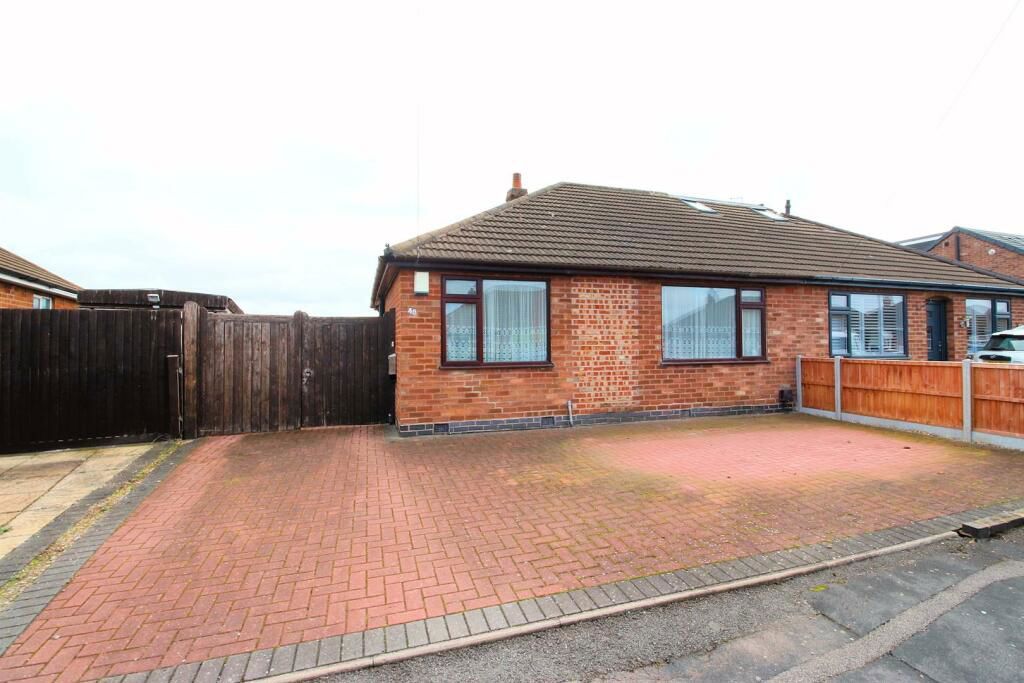 2 bed bungalow for sale in Mowbray Drive, Syston, Leicester LE7, £160,000