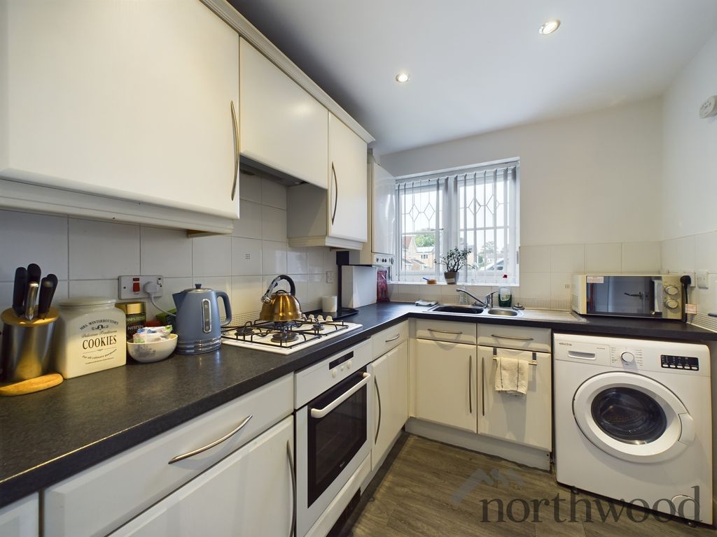 2 bed flat for sale in Avington Close, West Derby, Liverpool L12, £120,000