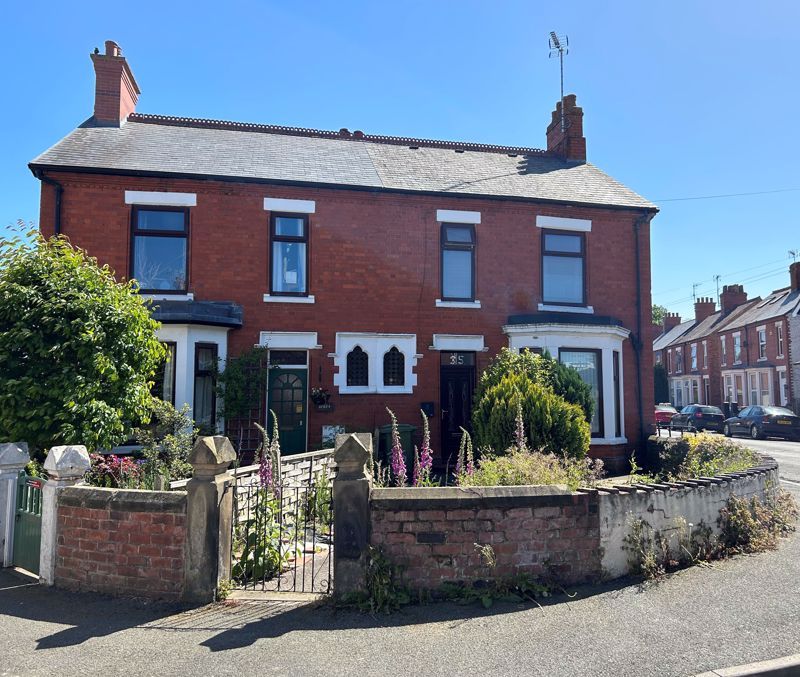 4 bed semi-detached house for sale in Alexandra Road, Wrexham LL13, £190,000