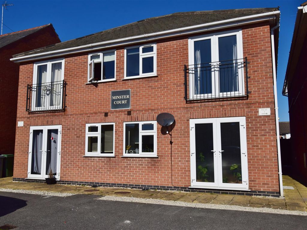 1 bed flat for sale in Minster Court, Tuxford Road, Boughton, Nottinghamshire NG22, £55,000