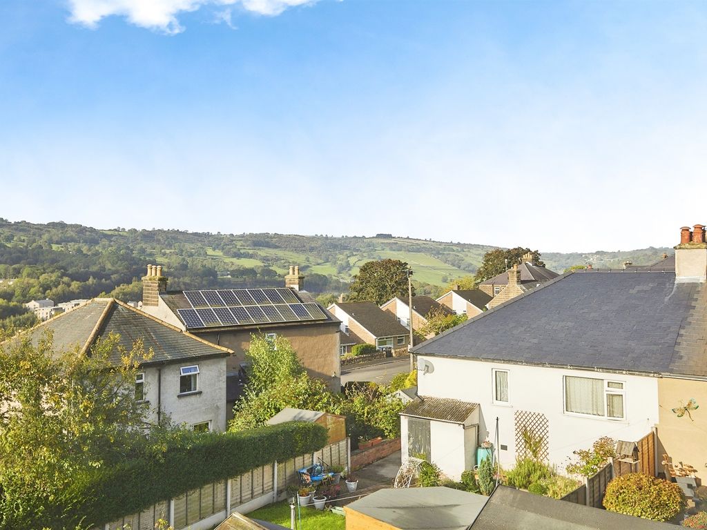 3 bed detached house for sale in Far Green, Matlock DE4, £315,000