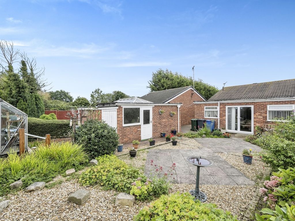 3 bed detached bungalow for sale in Austwick Close, Balby, Doncaster DN4, £200,000