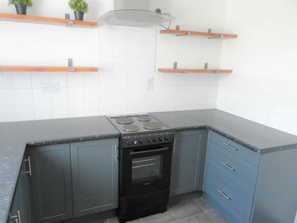 1 bed flat for sale in Anderson Court, Nottingham NG5, £60,000