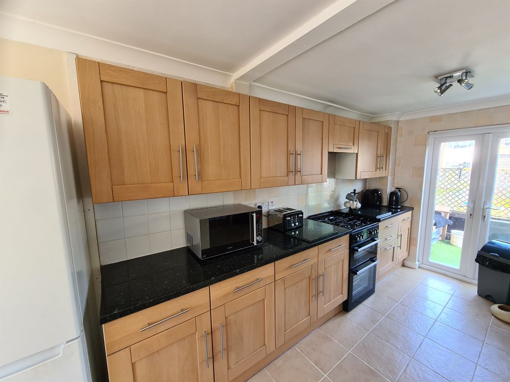 3 bed terraced house for sale in Penwood Close, Westbury BA13, £220,000